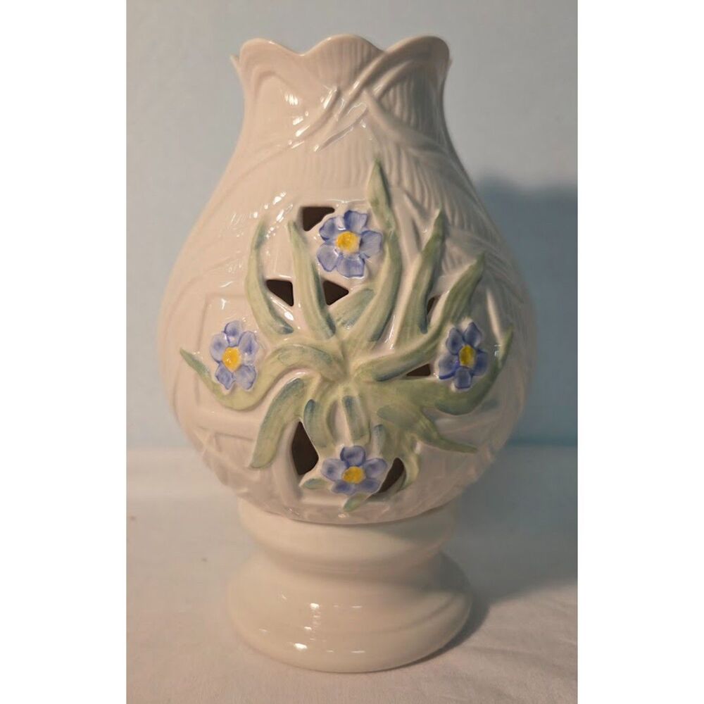 Belleek Ireland Fine Parian China Floral Votive Candle Holder w/ Box
